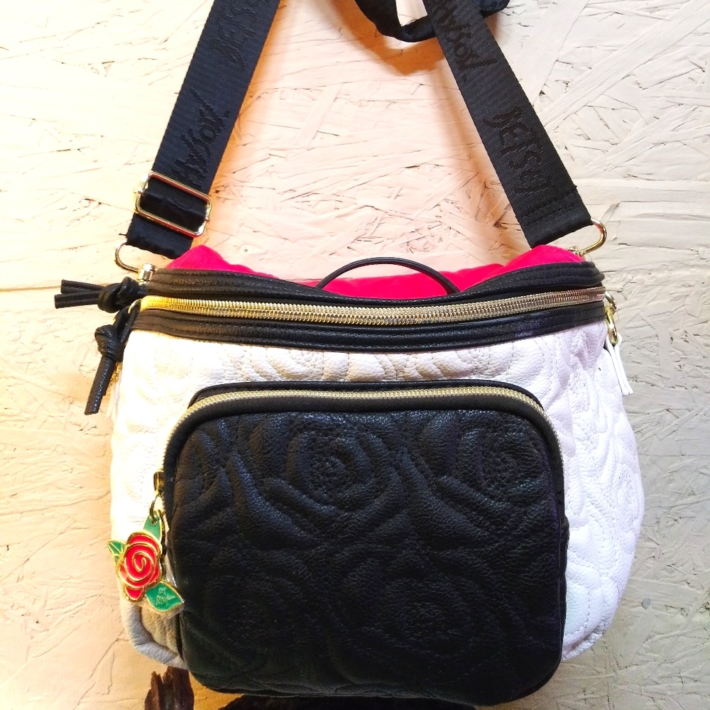 Nwot Betsey Johnson lunch bag